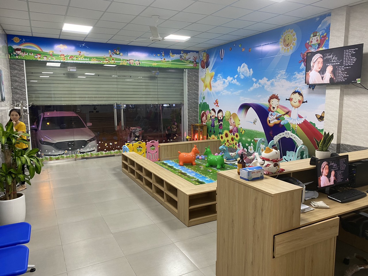 Không gian vui chơi cho trẻ khi khám bệnh